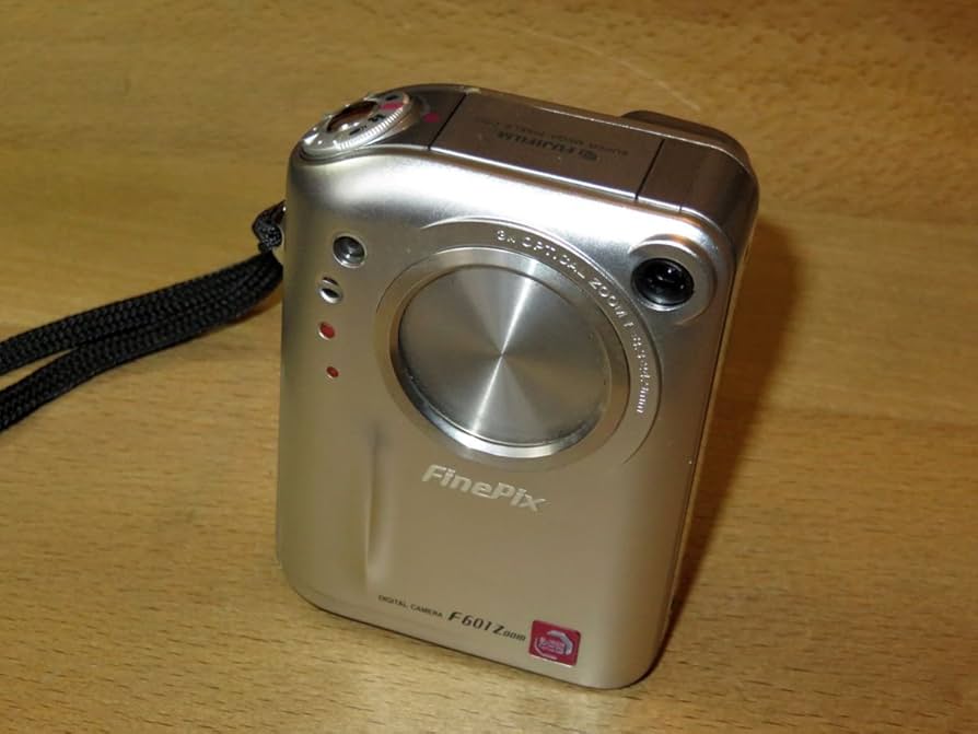 Fujifilm FinePix F Series F601 Zoom 3.1 MP Digital Camera
